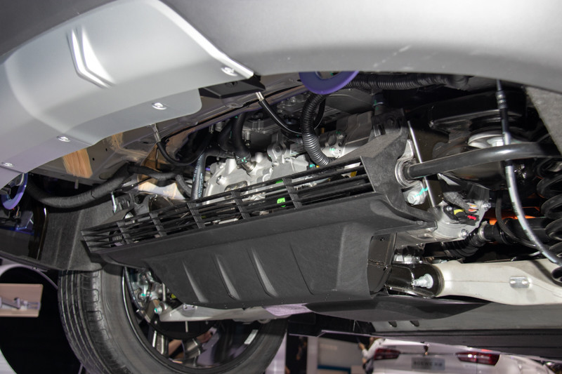 电动车怎么保养换机油,电动汽车需要保养换机油机滤吗