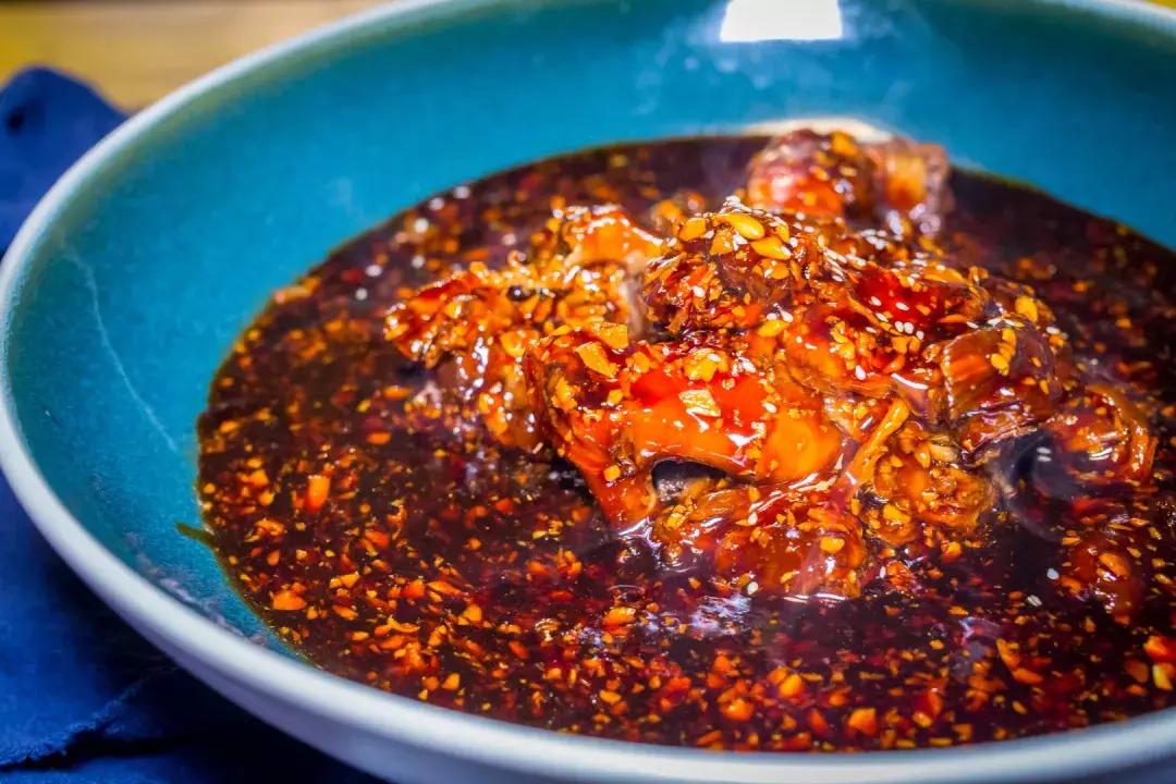 大连一家因为差评而火的店,大连风情街生意火爆