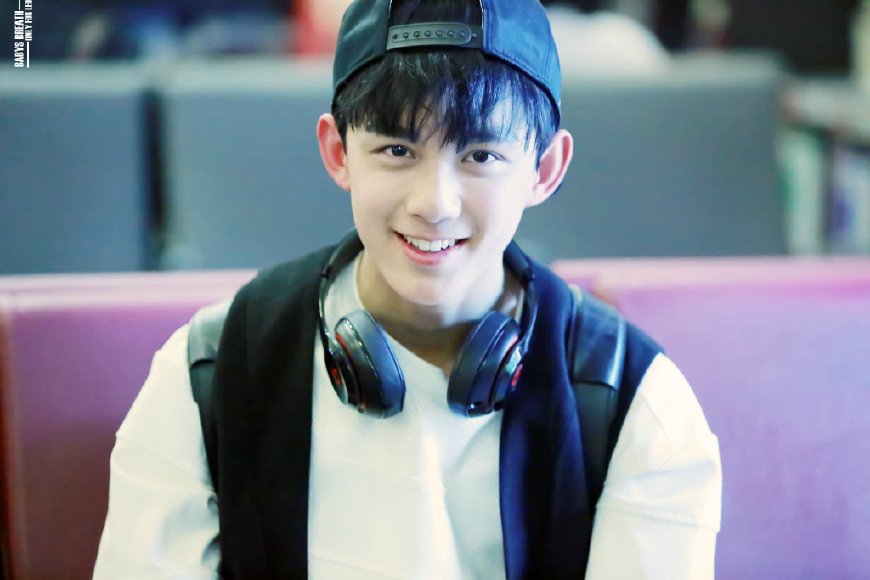 吴磊给粉丝洗脚盆,吴磊18岁成人礼给的东西