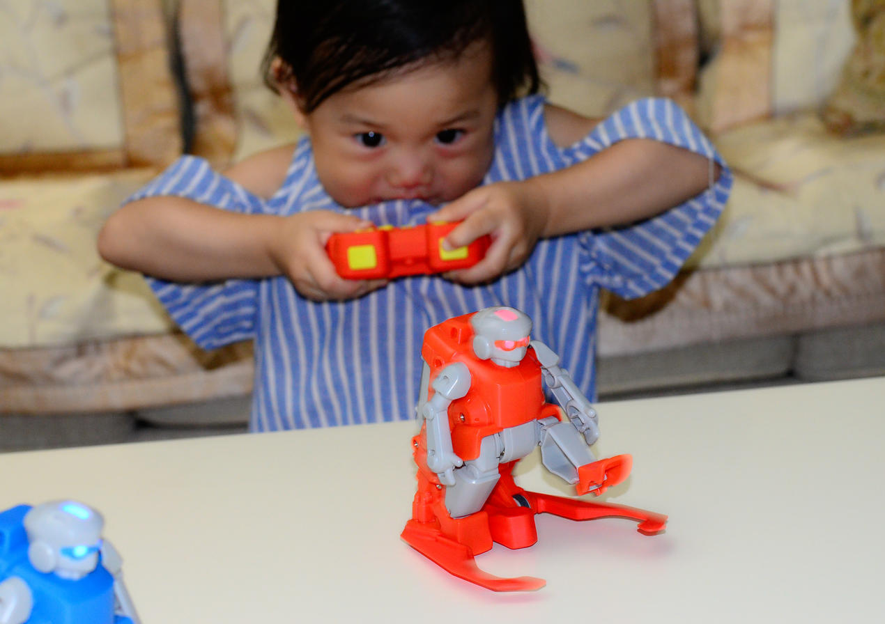 足球模拟器世界杯进球瞬间,simi机器人