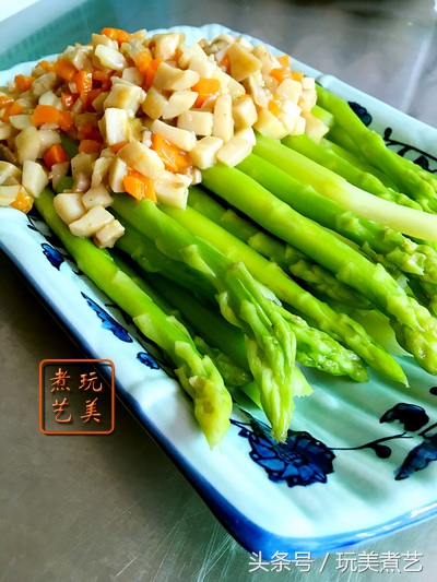 喝纯真芦笋汁不要钱哦！秘密在杏鲍茹芦笋里