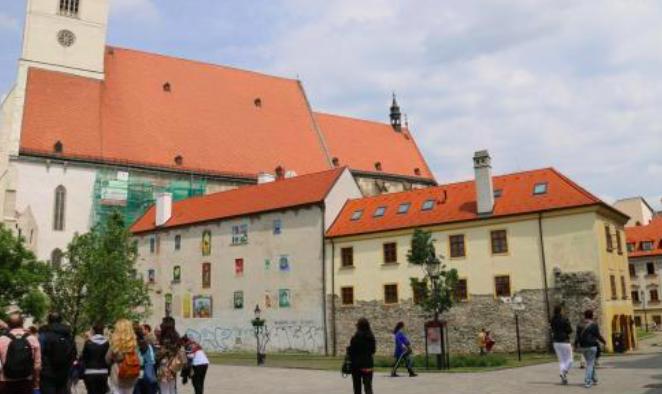 26年前，这个国家一分为二，现在却感到很后悔，希望重新合并！