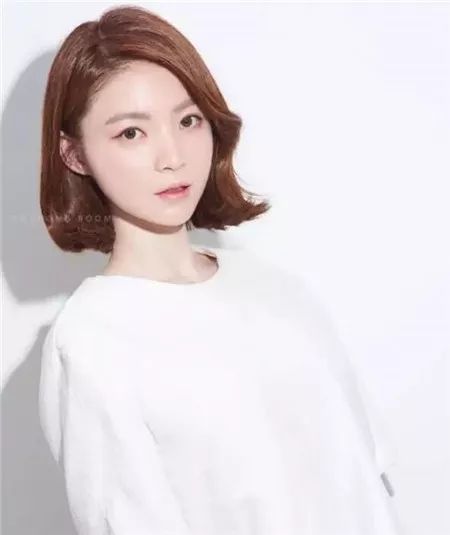 木马烫齐肩短发适合大脸吗,齐肩短发脸大烫什么发好看