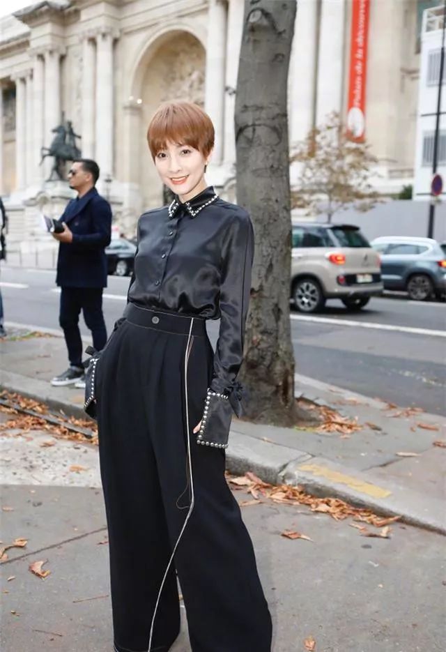 适合圆脸的发型女生必看,圆脸流行的发型推荐