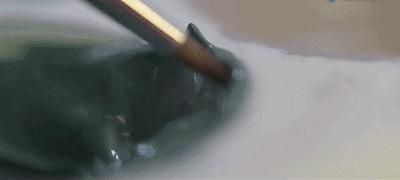 LV的手袋制作过程看不看?|LVMH又开始“*光脱**光”放飞自我了