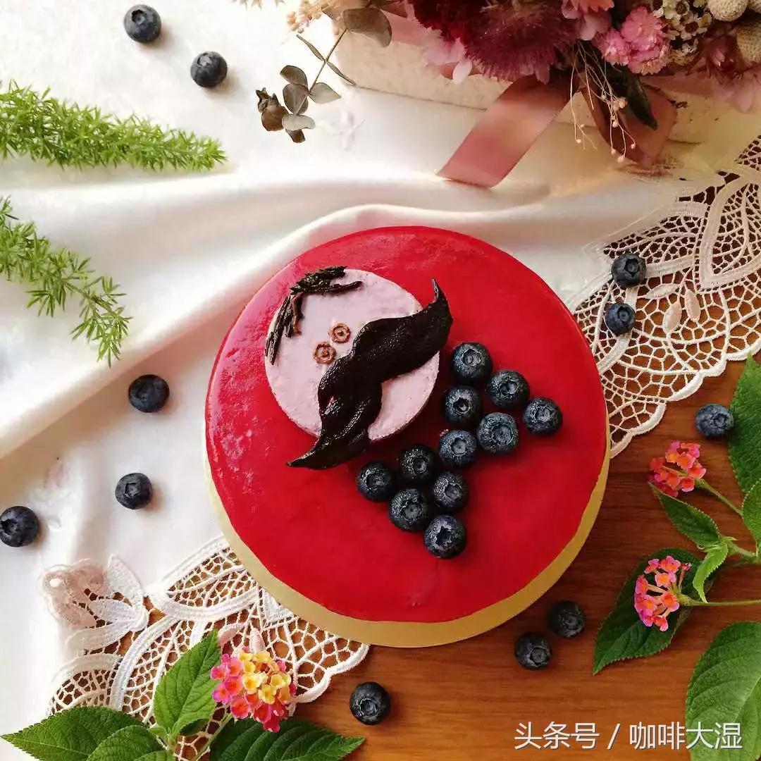 慕斯蛋糕怎样做的松软好看,制作慕斯蛋糕都需要什么