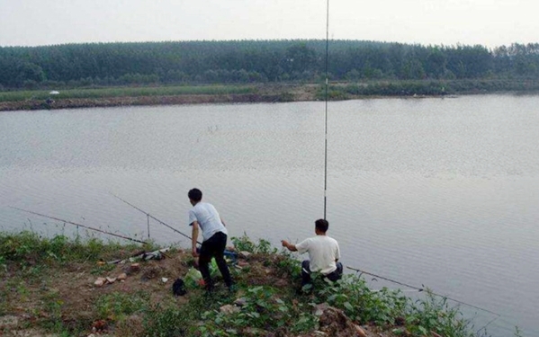 钓翘嘴鱼实用技巧大全,翘嘴鱼怎样钓好