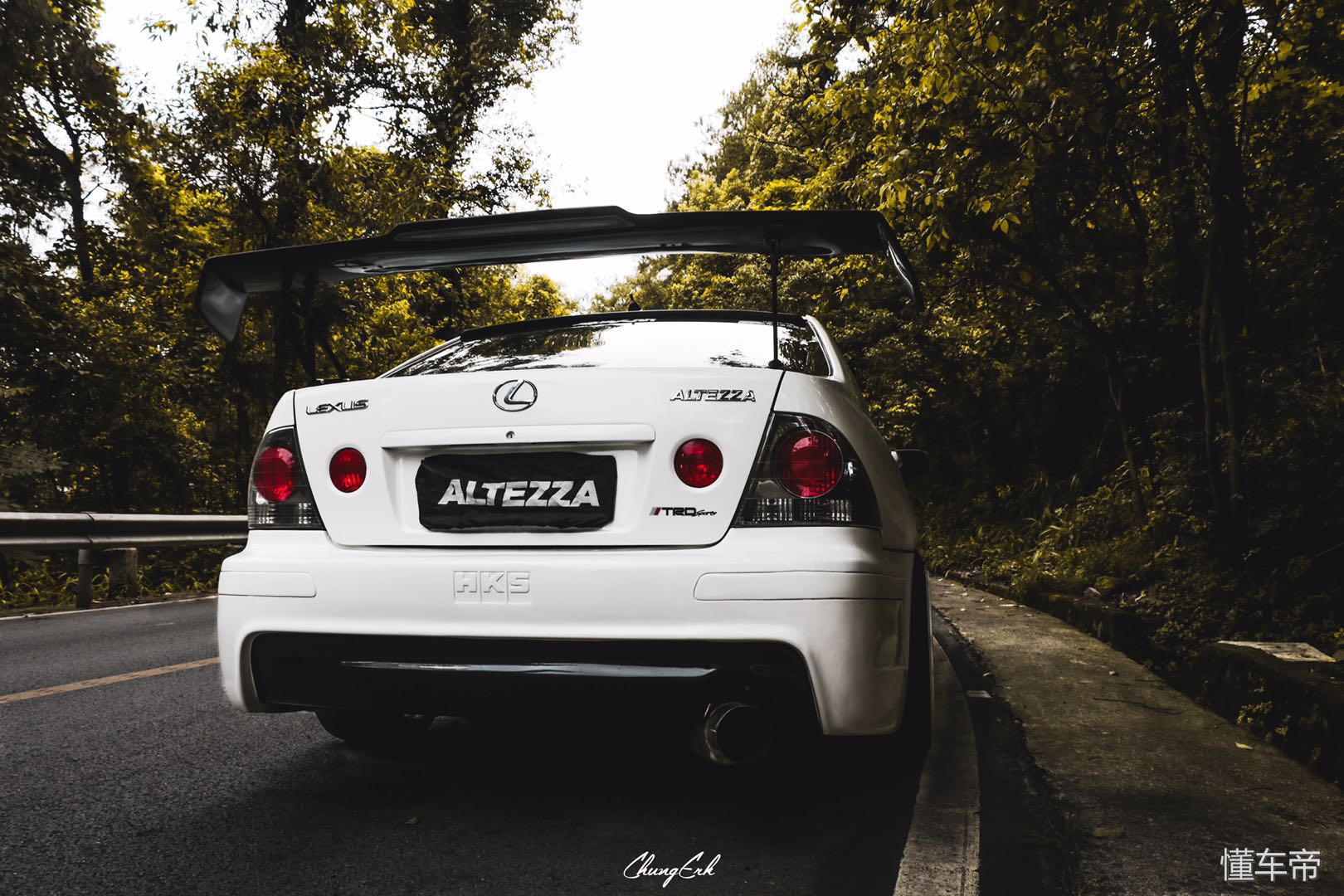 头文字d最恐怖的漂移,头文字d咬地鲨谁开的