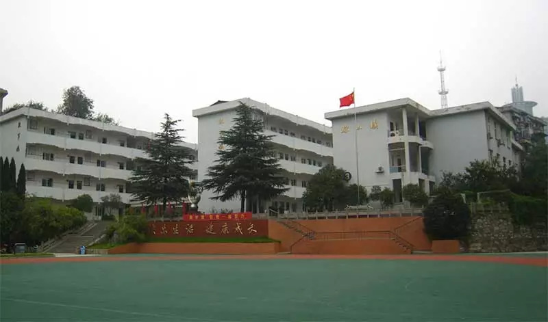 铜陵市人民医院1年的收入,铜陵市人民医院是否达到三甲