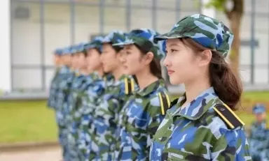 有大学不补军训吗,中国高校都有军训吗