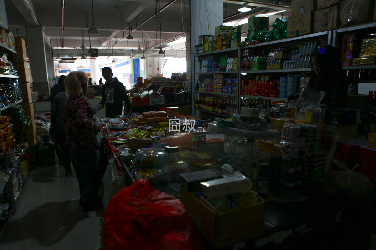 囧叔带你逛逛云南瑞丽那些游客找不到东西新鲜又实惠的市场