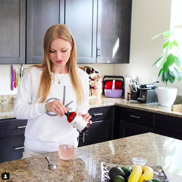 百万的八月爱用品:我成功消灭荷尔蒙痘痘了,成人痘保养经验分享