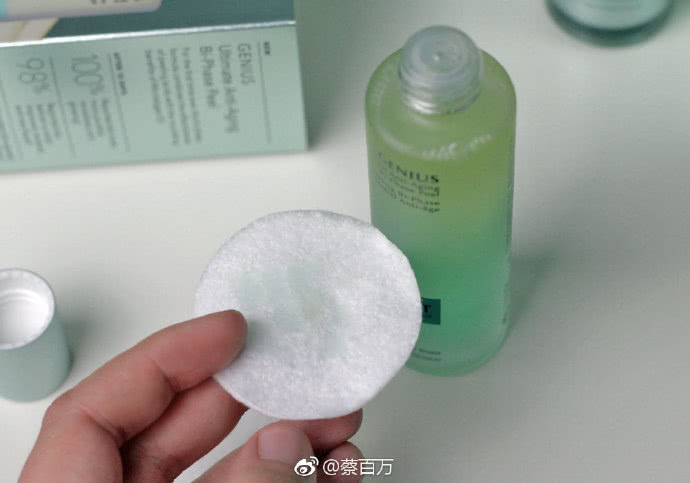 百万的八月爱用品:我成功消灭荷尔蒙痘痘了,成人痘保养经验分享