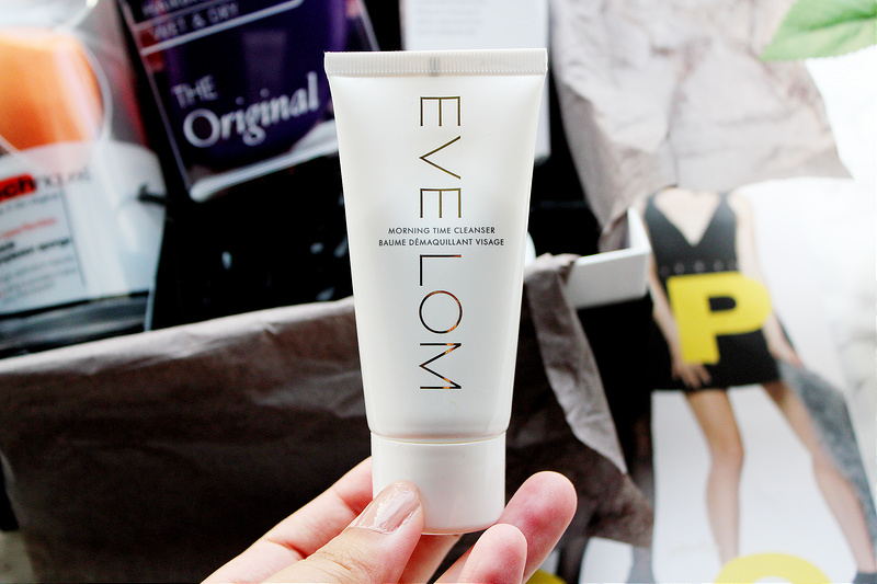 百万的八月爱用品:我成功消灭荷尔蒙痘痘了,成人痘保养经验分享