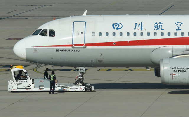 腾龙70-180f2.8镜头测评,腾龙长焦镜头70-180多少钱