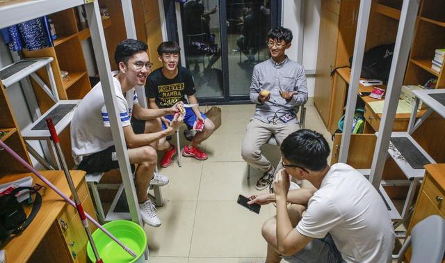 大学舍友借钱不还怎么办,宿舍室友借钱不还钱怎么解决