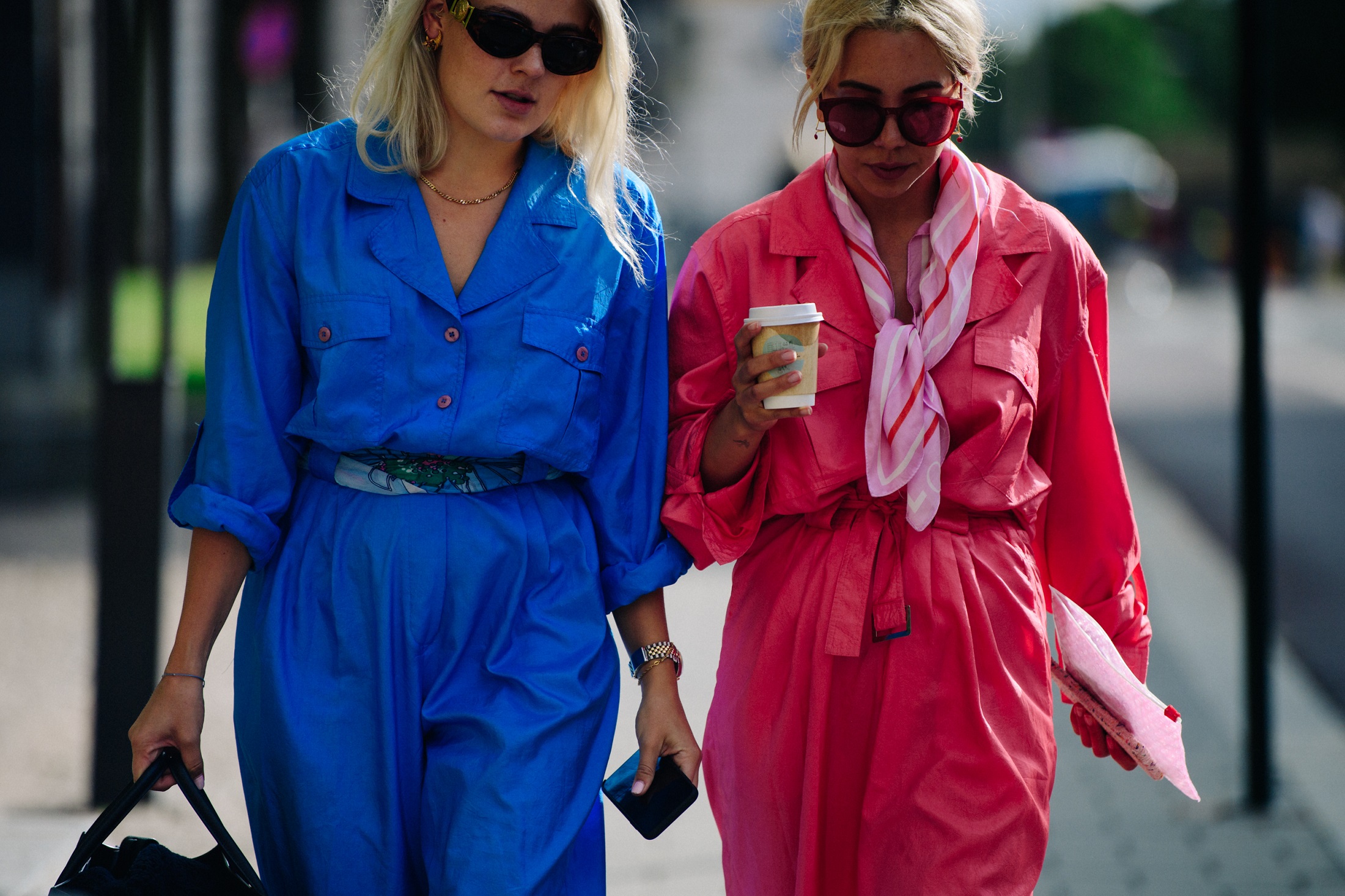 穿个衣服就暴露了真假姐妹情，是要逼我裸奔见闺蜜吗？