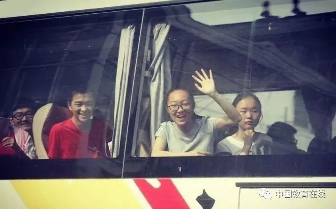 毛坦厂中学的复读真实生活,毛坦厂中学复读生上学时间