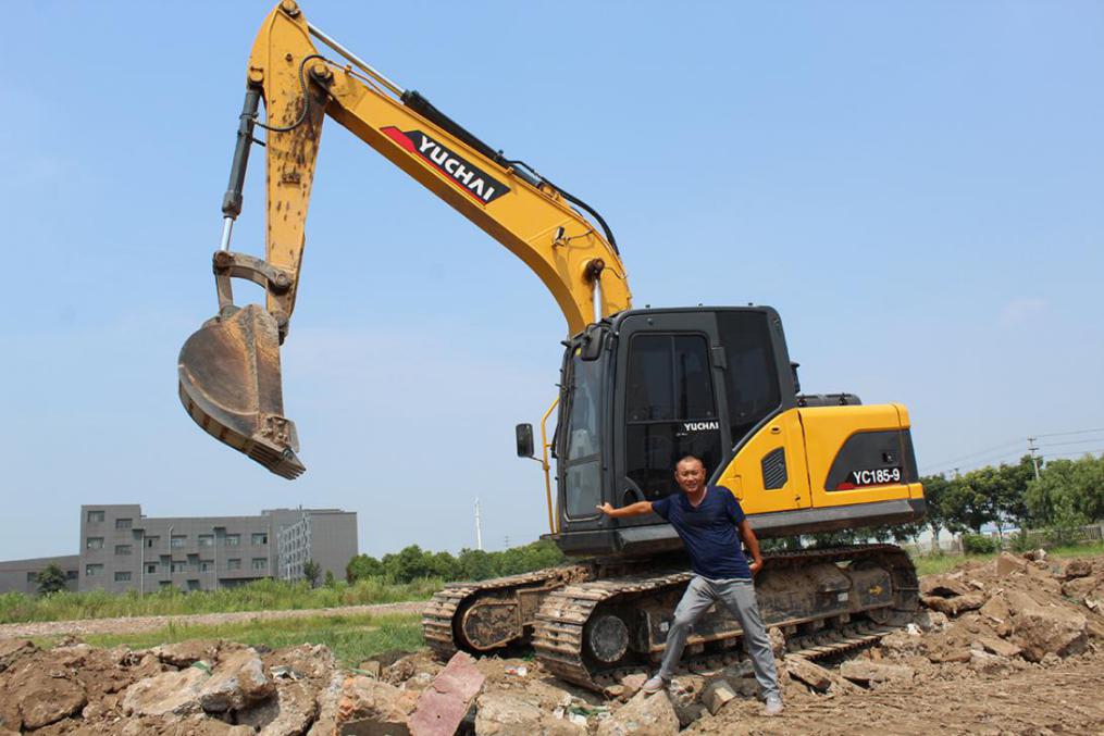 买两台挖掘机创业,玉柴挖掘机大全及价格