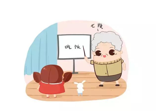 小孩子坐凳子幼儿园搞笑视频,孩子拿椅子当书包背的搞笑视频