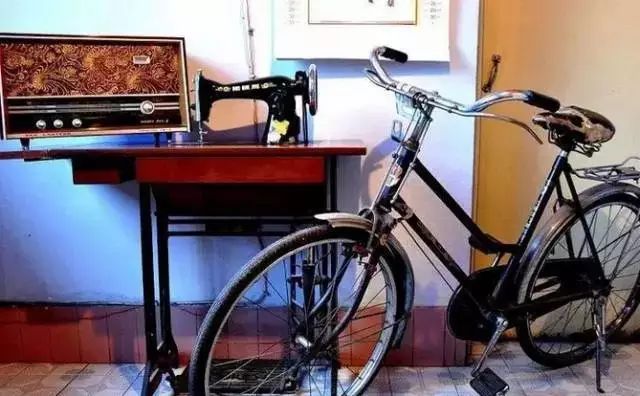 消失多年的永久牌自行车开了家咖啡馆，复古风格勾起无数网友情怀