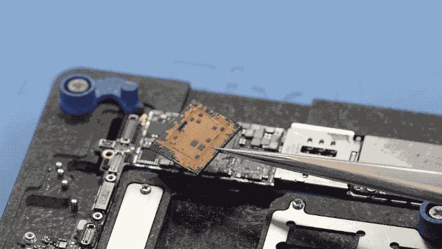 苹果8不开机主板有问题,iphone8p开不了机换主板