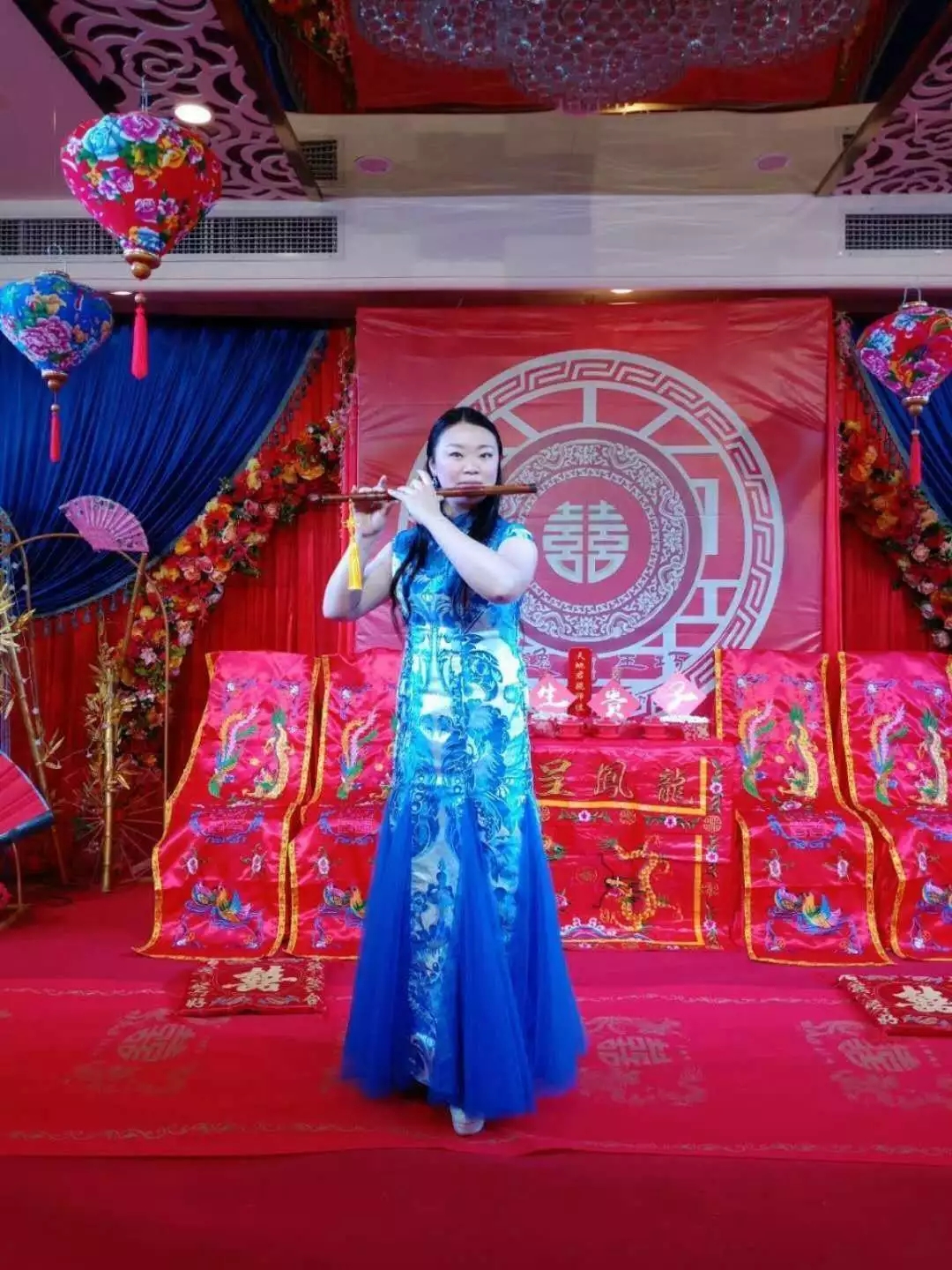 李秋霞纯音乐,李秋霞唱的歌曲