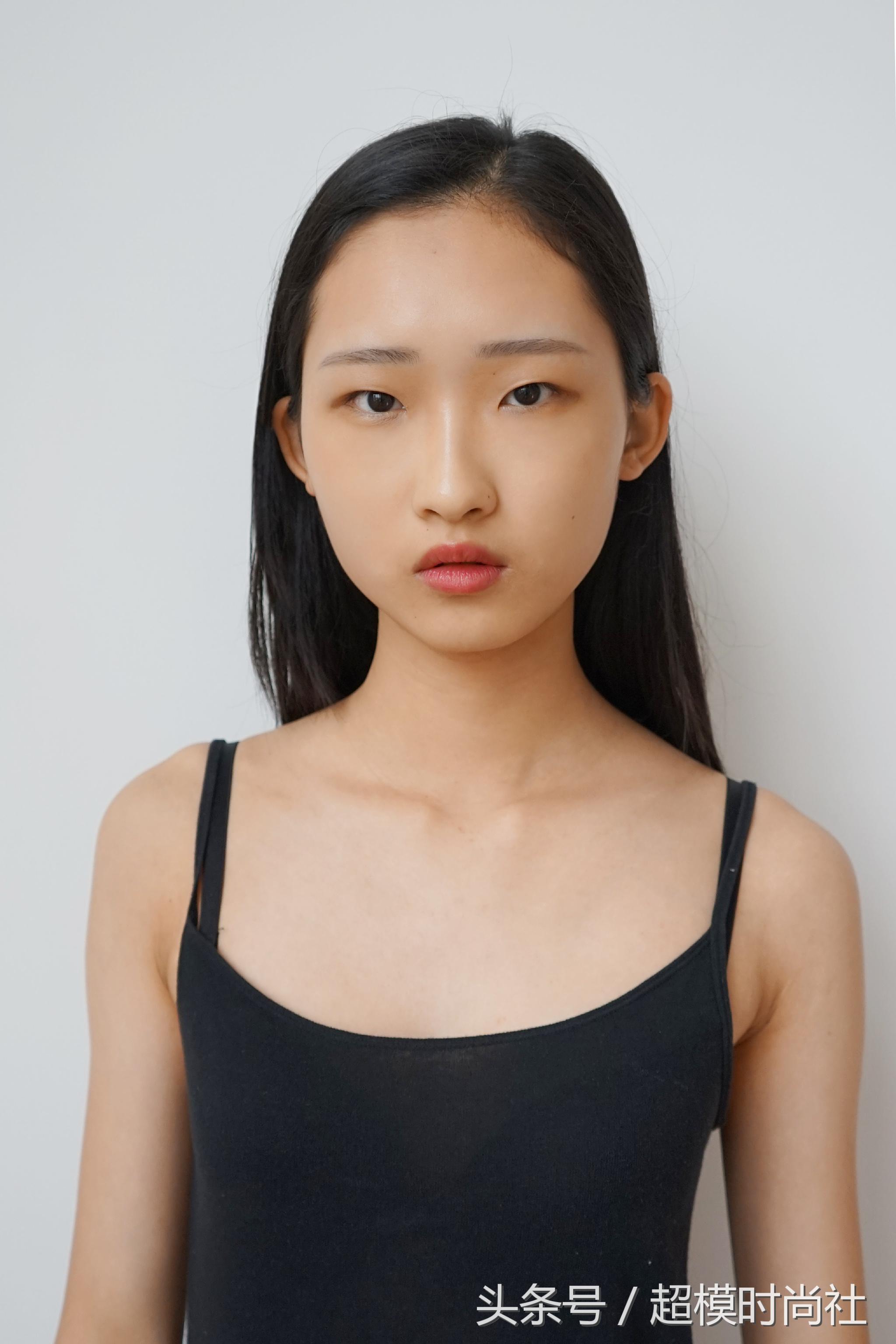 维秘面试PK过吴宜桦及一众外模，新秀贺楚妍，来头只是普通学生？
