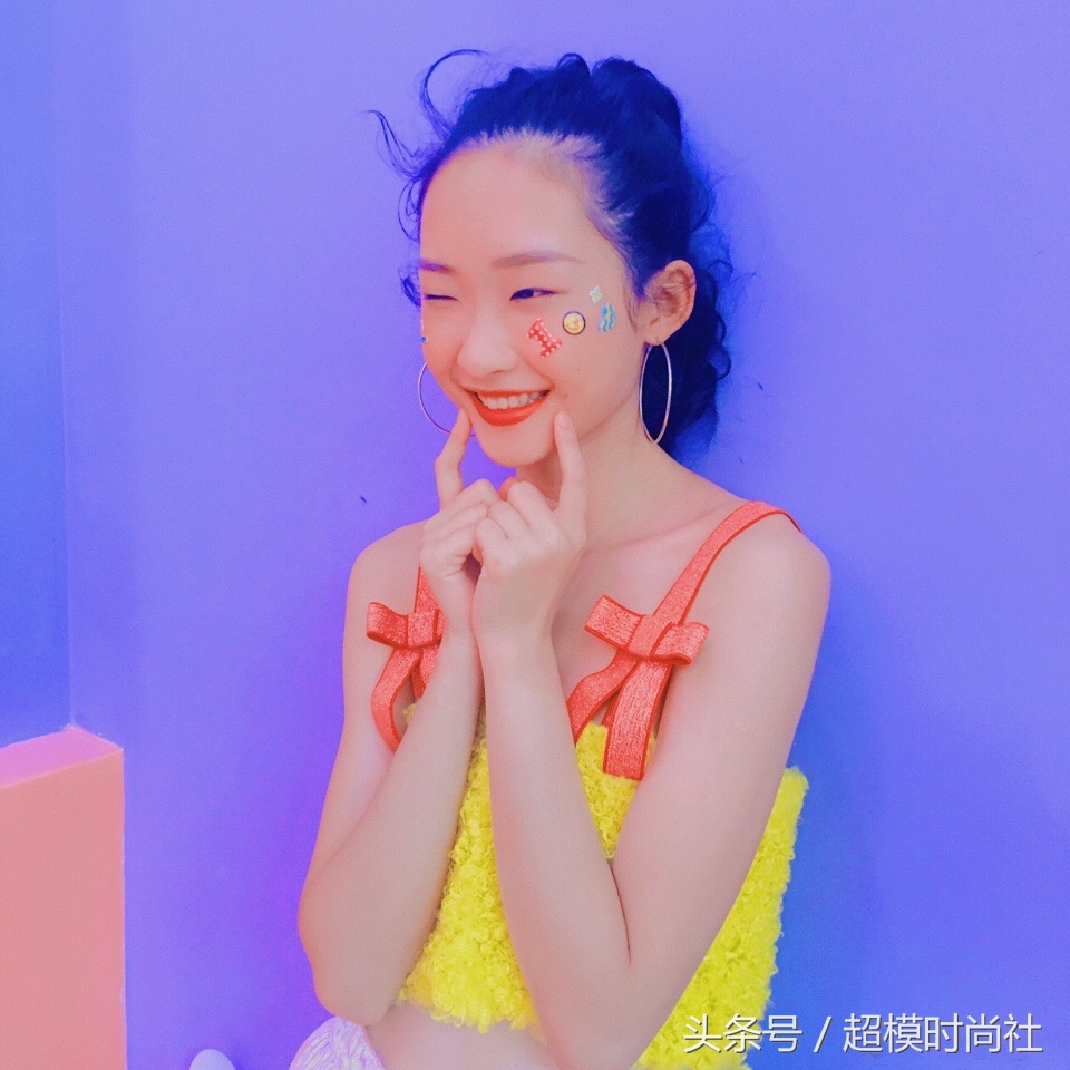 维秘面试PK过吴宜桦及一众外模，新秀贺楚妍，来头只是普通学生？