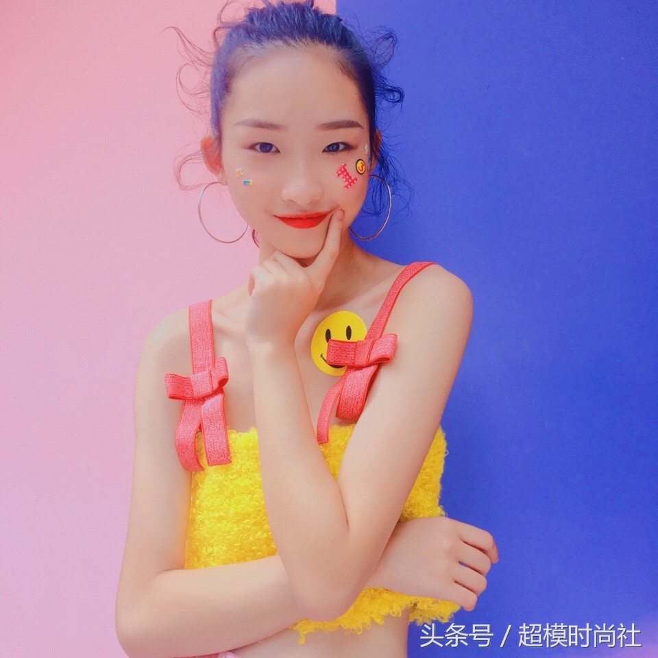 维秘面试PK过吴宜桦及一众外模，新秀贺楚妍，来头只是普通学生？