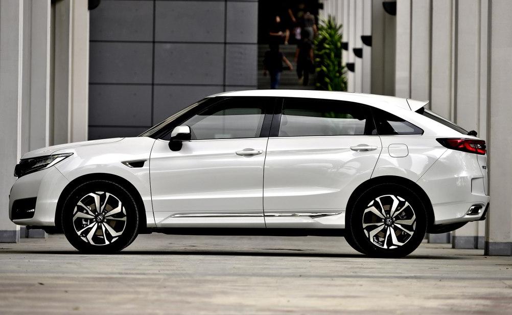 2.0t汉兰达对比2.0t本田urv加速,汉兰达和本田urv哪个档次高