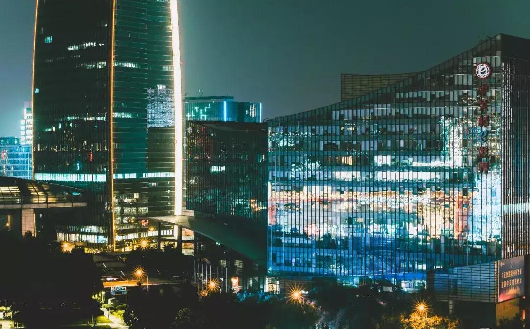 年轻人可以没房没车上班吗,年轻人可以没有房车吗