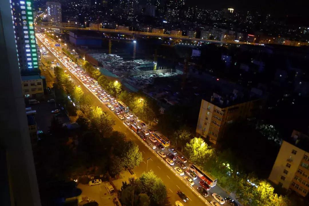 年轻人可以没房没车上班吗,年轻人可以没有房车吗