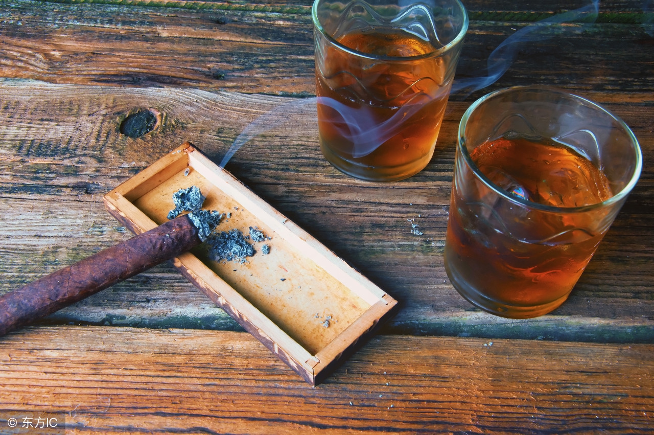 极尽奢华抽雪茄,抽雪茄优雅永不过时