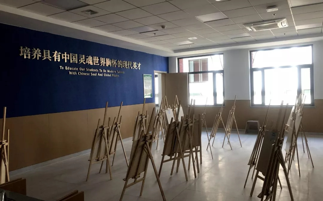 学费1万6，托管到7点，马术、高尔夫不存在的！独家采访南外方山校区校长