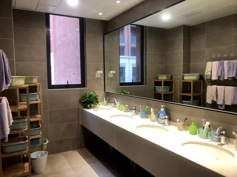 学费1万6，托管到7点，马术、高尔夫不存在的！独家采访南外方山校区校长