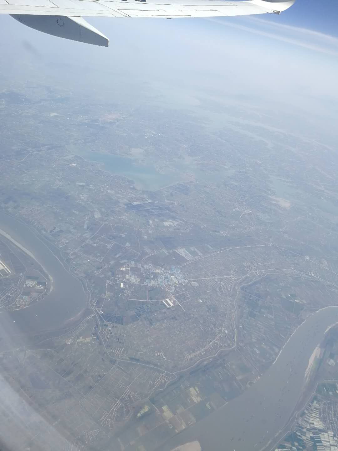 第一次坐飞机如何不丢人,第一次坐飞机的真实感受