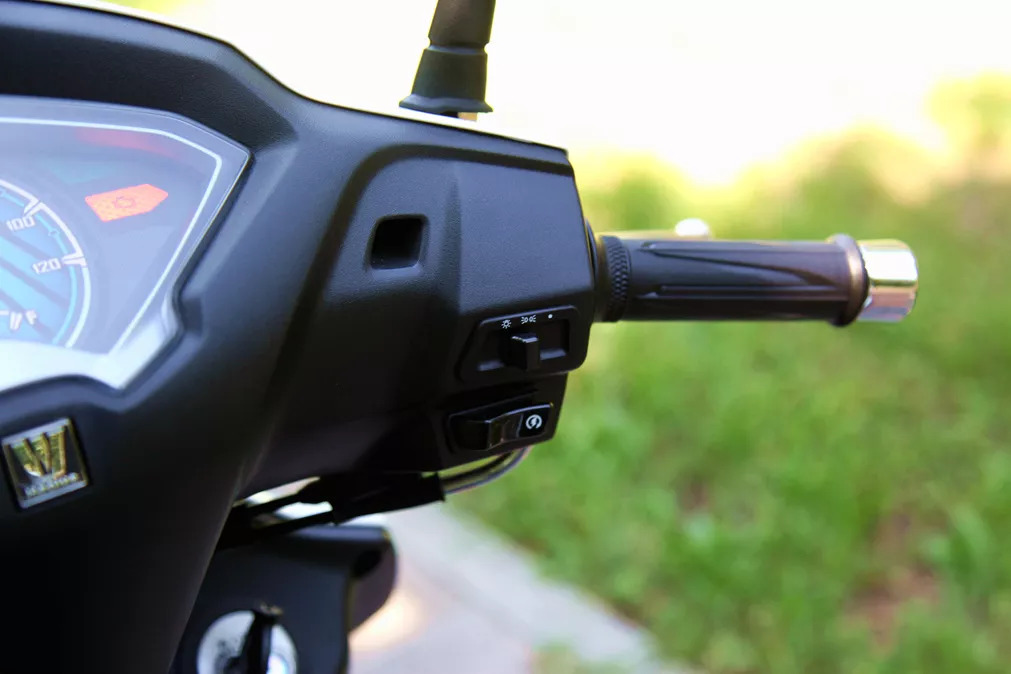 豪爵踏板摩托车vh125零售价多少,无痕测评豪爵vh150