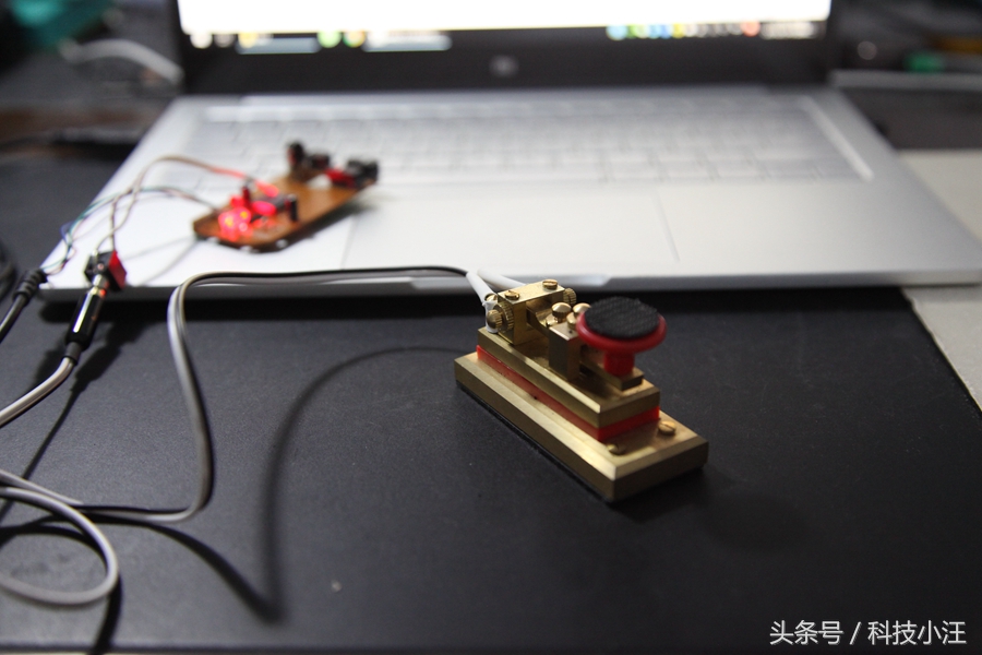 如何使用鼠标改造莫尔斯电码*习器练**，在电脑上实现发报练习