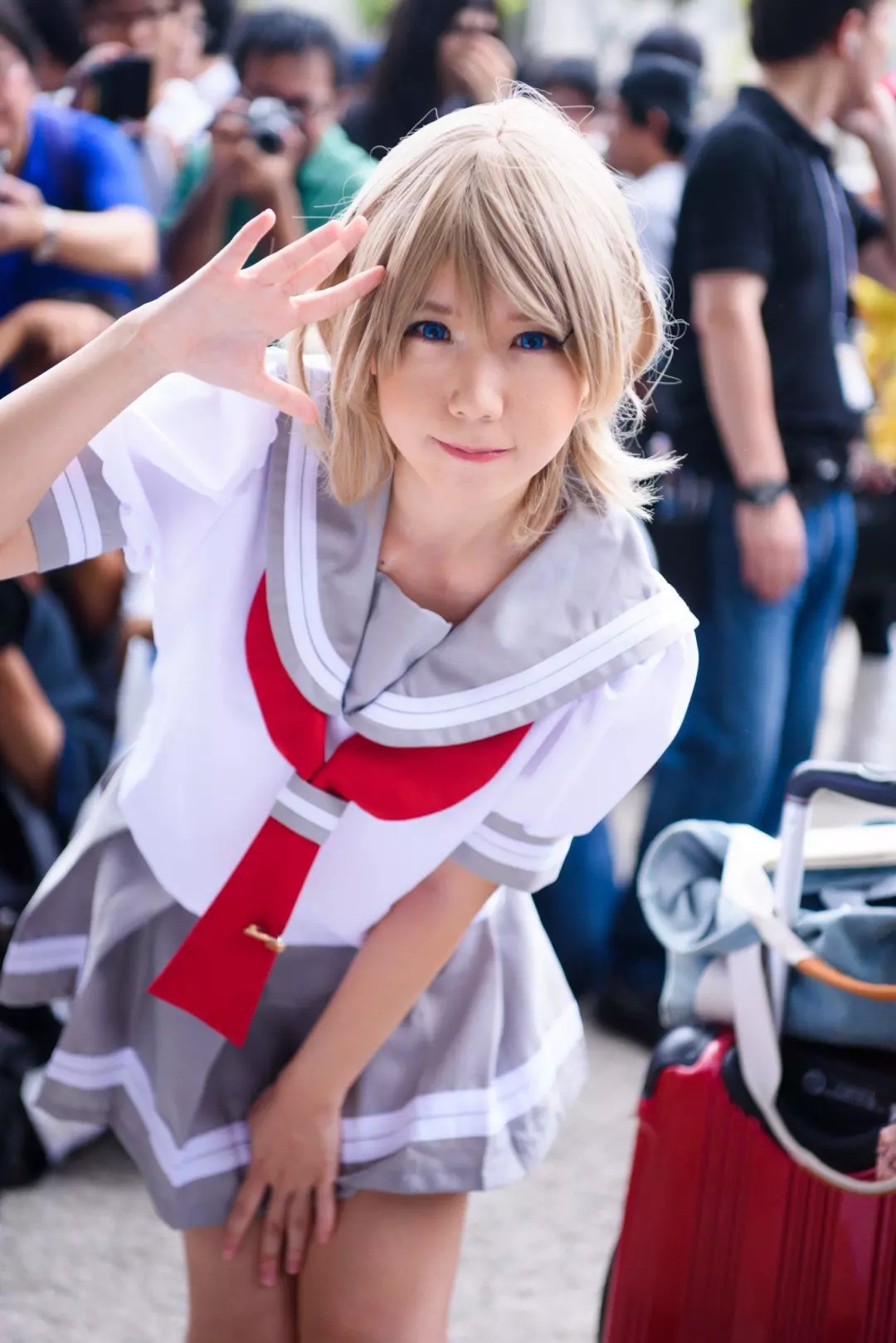 原神cos美少女画师,自己cos自己画的画师