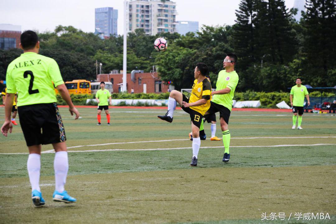 增进友谊,体验快乐——学威国际商学院第三届足球友谊赛进行时