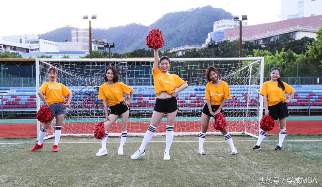 增进友谊,体验快乐——学威国际商学院第三届足球友谊赛进行时