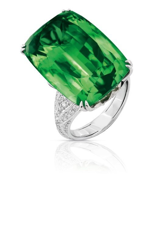 彩色蓝宝石和尖晶石区别,沙弗莱宝石与翠榴石区别