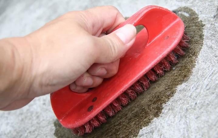 汽车养护小窍门搞笑,汽车油迹怎么清洁