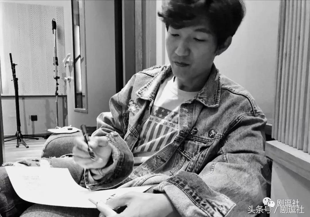 华晨宇7月份能跟天娱顺利解约吗,华晨宇脱离天娱了吗