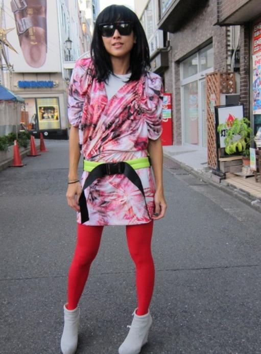 徐濠萦穿白裤子,徐濠萦雷人造型