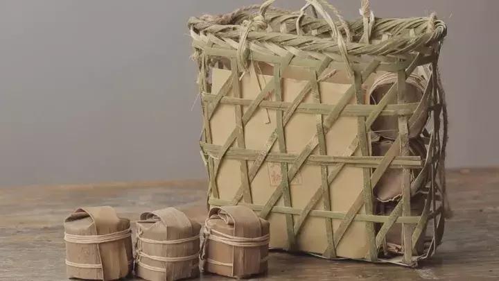 布朗山大树熟茶饼,布朗山大树茶饼