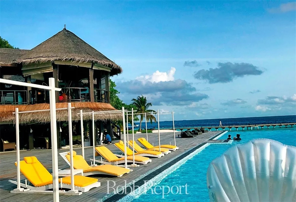 成都看世界主题酒店,东方甄选看世界酒店