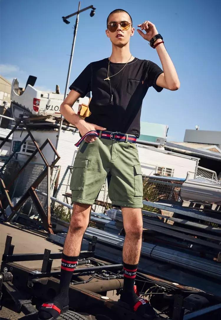 腿粗男生可以穿工装裤吗,男生腿没腿毛好看吗