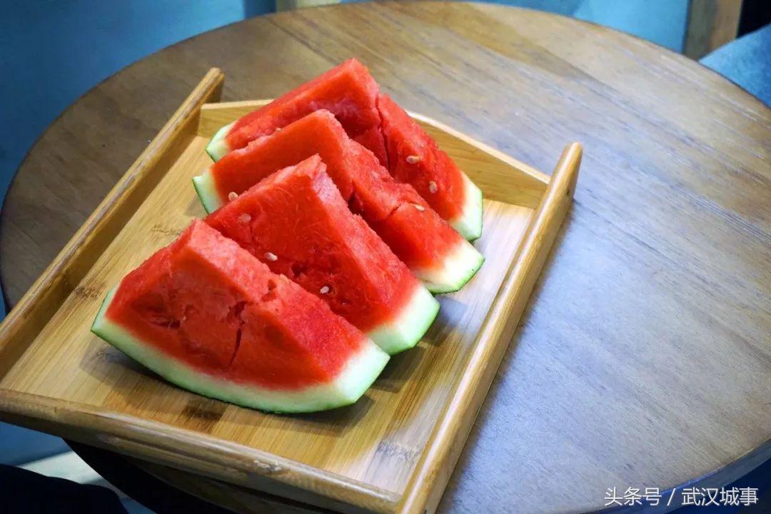 一杯茶饮的理想主义——乌茶邦